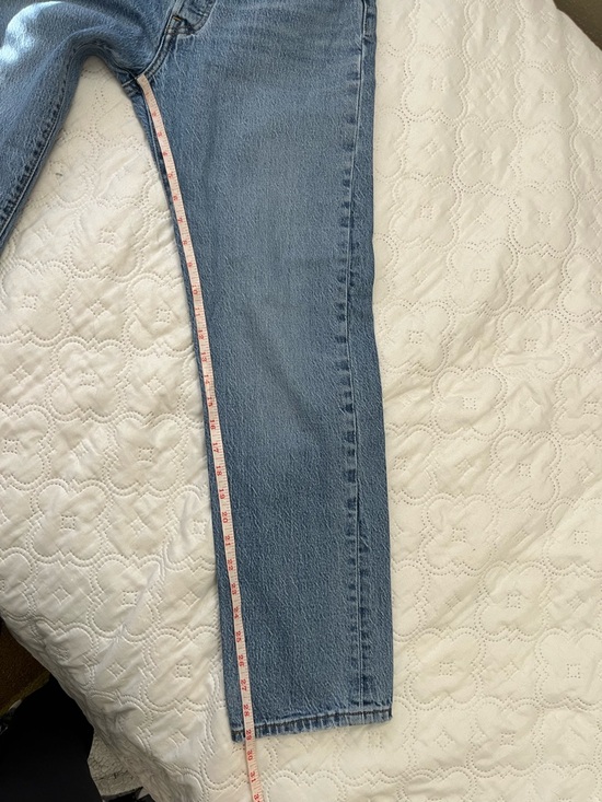 Levi’s 501 Original High Rise Straight Leg Jeans Medium Wash W26 L30 - Picture 7 of 17